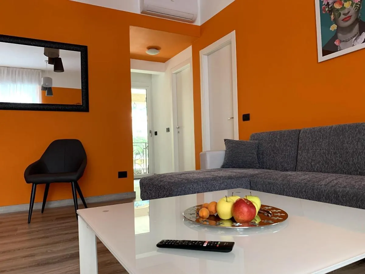 Appartamento Lucia, Lago Di Como, Dongo Apartment