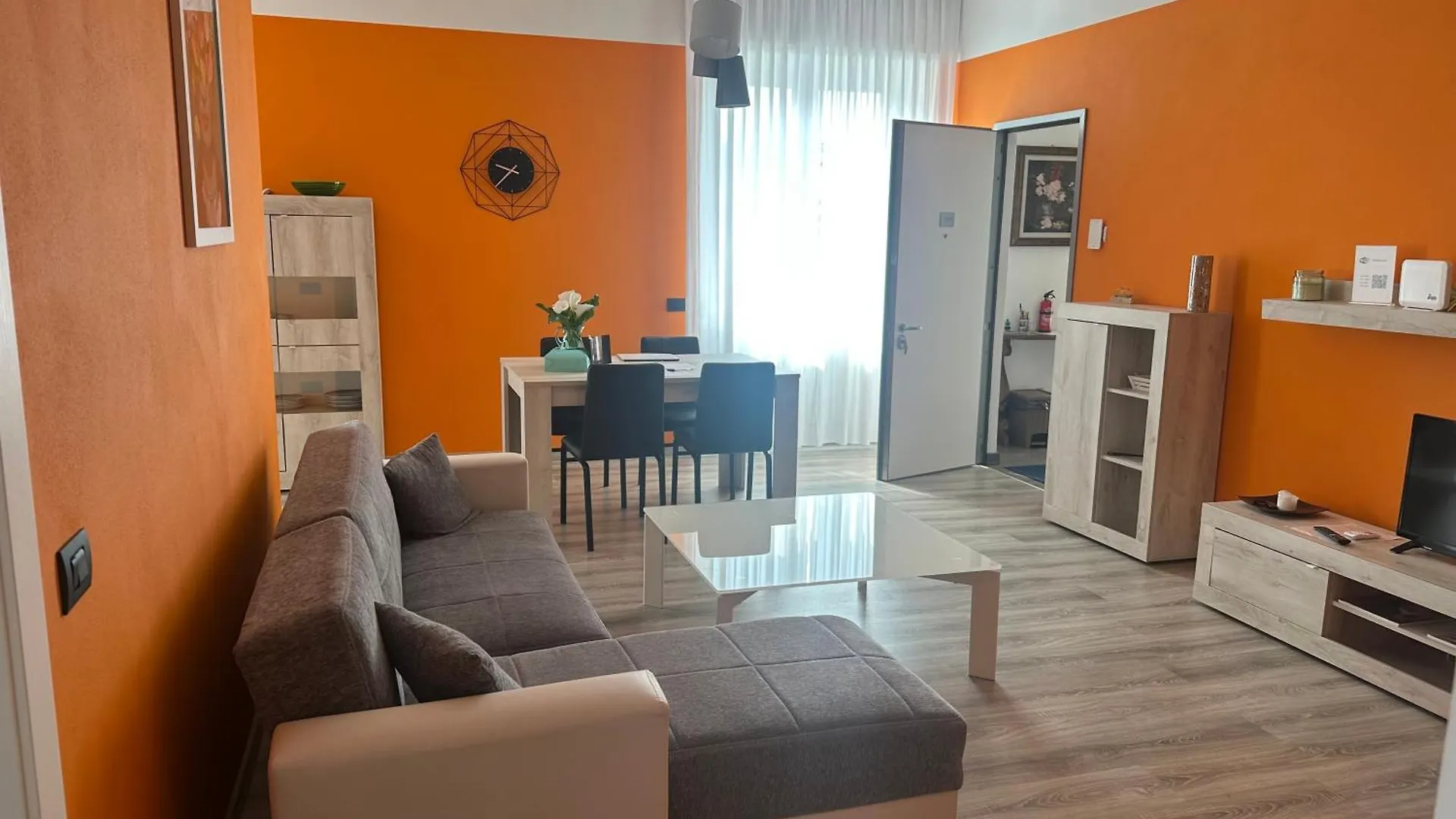 Appartamento Lucia, Lago Di Como, Dongo 0*,  Italy